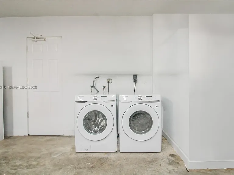 14350 SW 232nd St — Photo 3