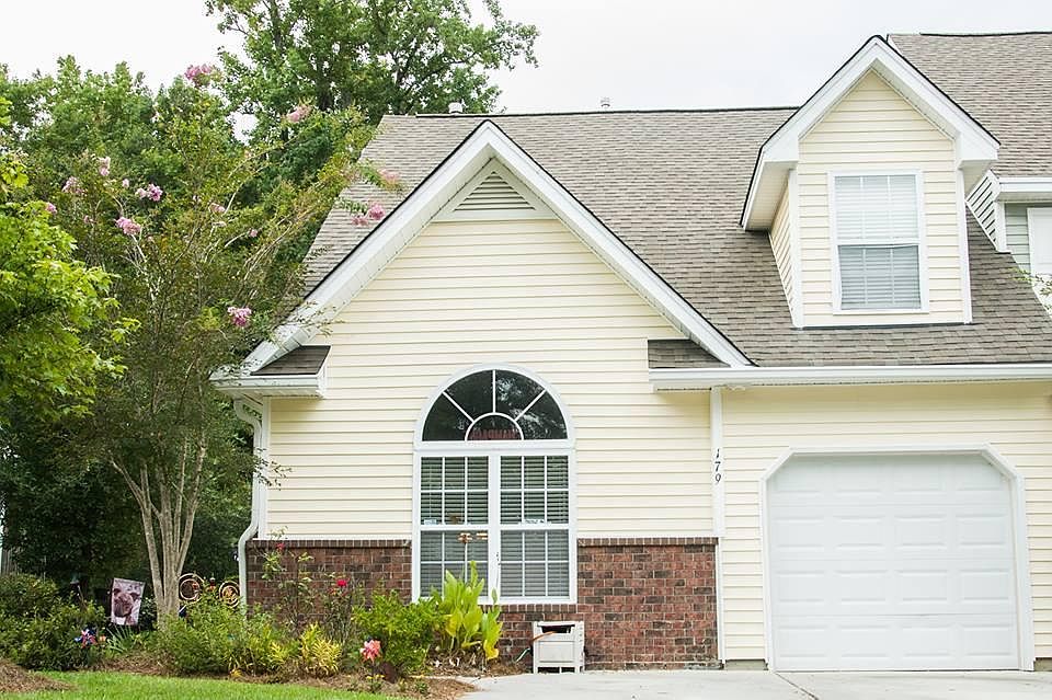 1st image of 179 Darcy Ave