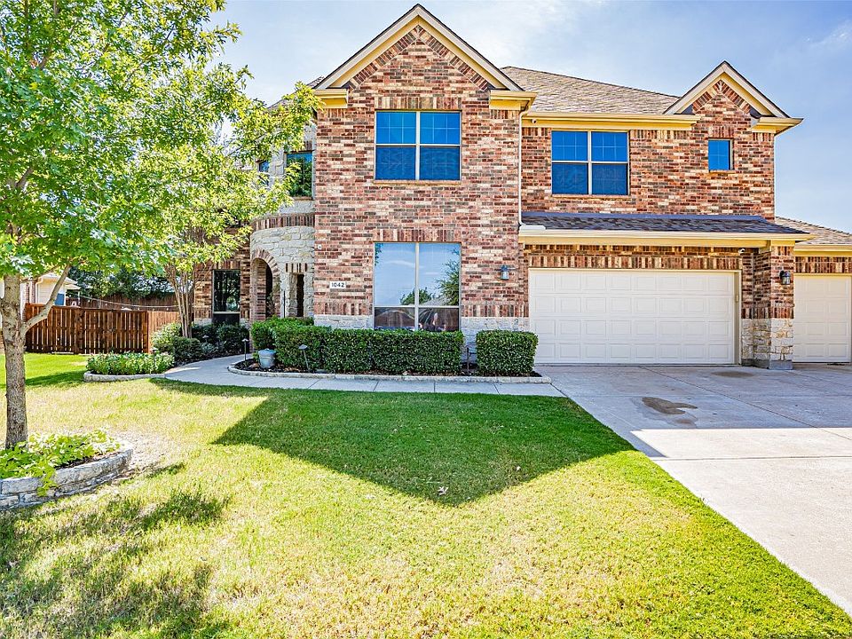 1st image of 1042 Tara Dr