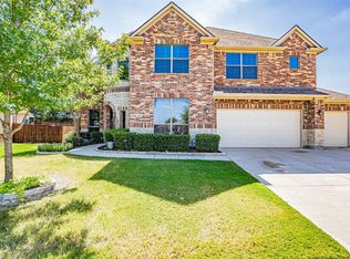 1042 Tara Dr, Burleson, TX 76028