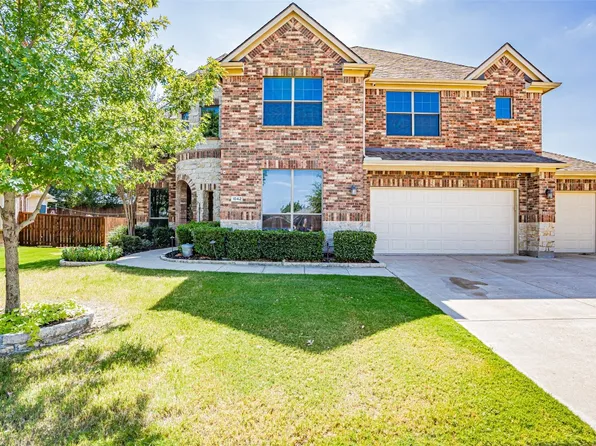 1042 Tara Dr, Burleson, TX 76028