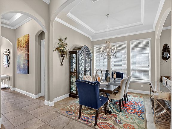 5th image of 510 Garden Ave