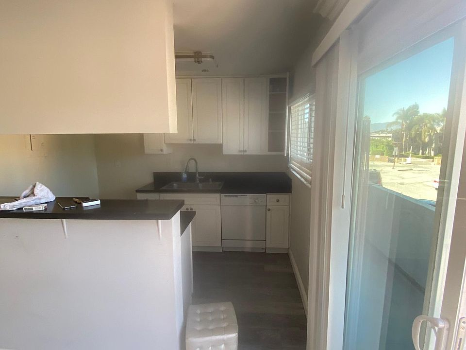 1st image of 18618 Clark St APT 25