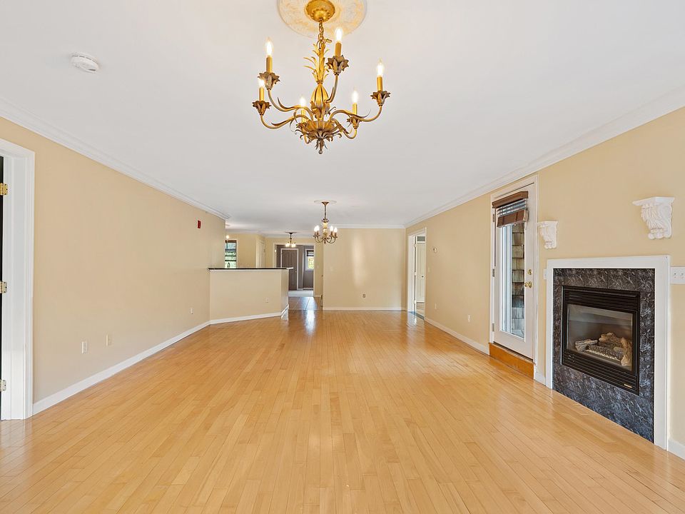 1st image of 27 Claire Point Road