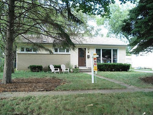 1st image of 728 W Plymouth St