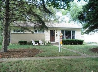 728 W Plymouth St, Villa Park, IL 60181