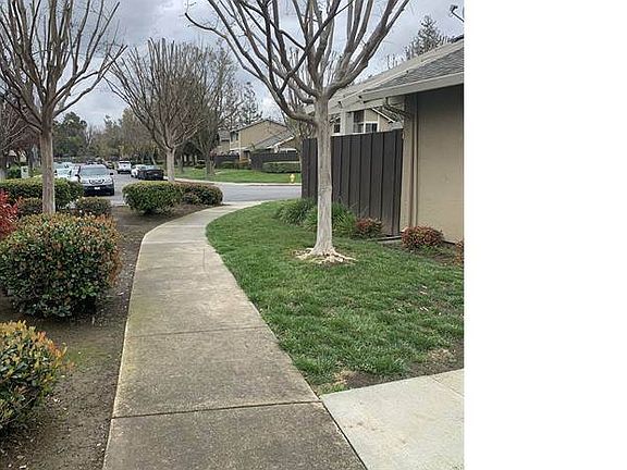 3rd image of 2322 Warfield Way Unit A