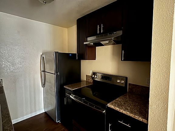 4th image of 2573 Ulric St APT 4