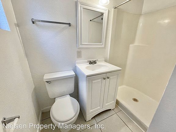 5th image of 1415 G St APT 21