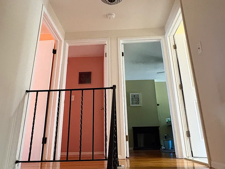 542 Terrace Ln — Photo 10
