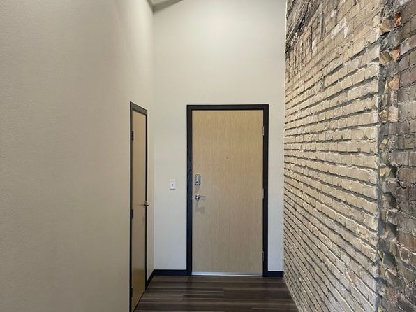 843 Washington Ave #204