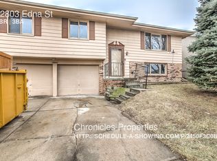 12803 Edna St, Omaha, NE 68138