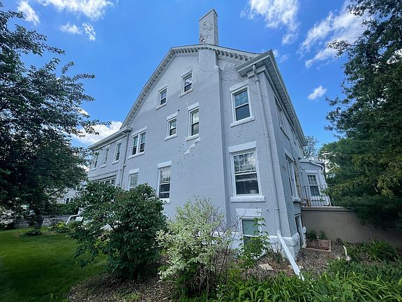 3rd image of 2118 Pillsbury Ave #F6d0832d8