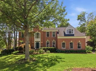 9315 Hallston Ct, Fairfax Station, VA 22039