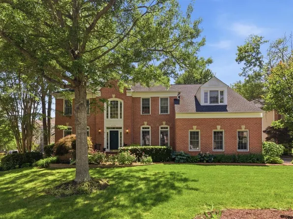 9315 Hallston Ct, Fairfax Station, VA 22039
