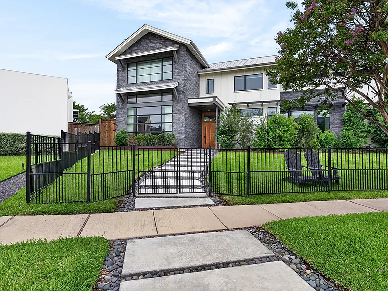 9941 Coppedge Ln — Photo 2