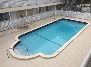 8409 Byron Ave, Miami Beach, FL 33141