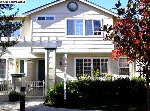 1st image of 2272 E Holtspur Ct