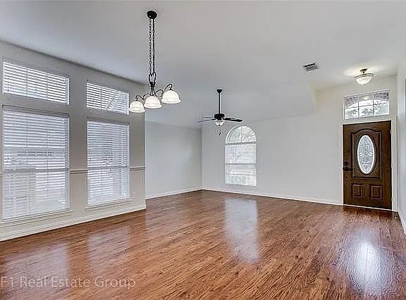 3rd image of 2923 Brittany Ln