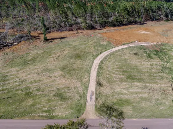 131 Waverly Cir Lot 29, Senatobia, MS 38668