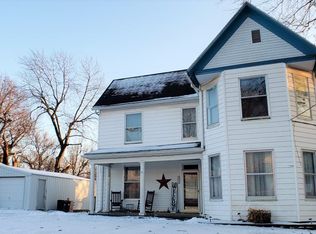 411 W Benton St, Carrollton, MO 64633