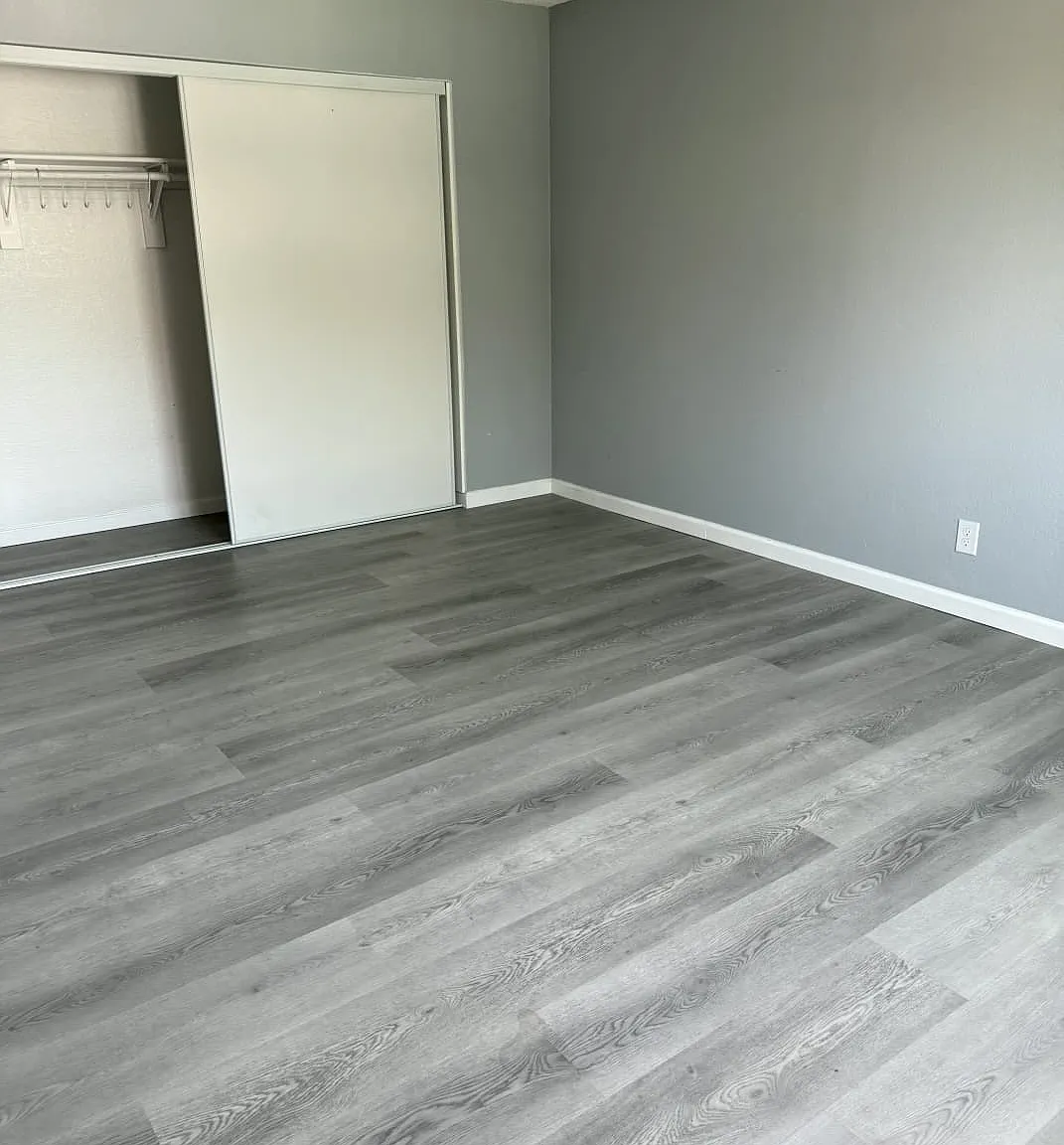 2 bed, 900 sqft, $2,000 — Photo 3