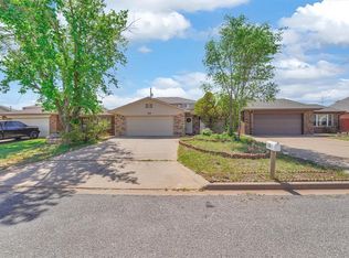 126 Blue Ridge Dr, Elk City, OK 73644