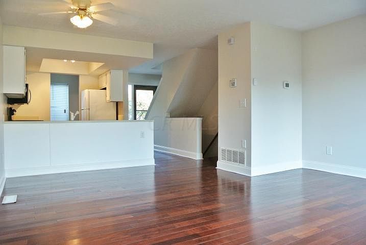 1st image of 2647 Summer Dr