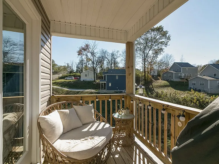 924 E Happy Hollow Dr — Photo 24