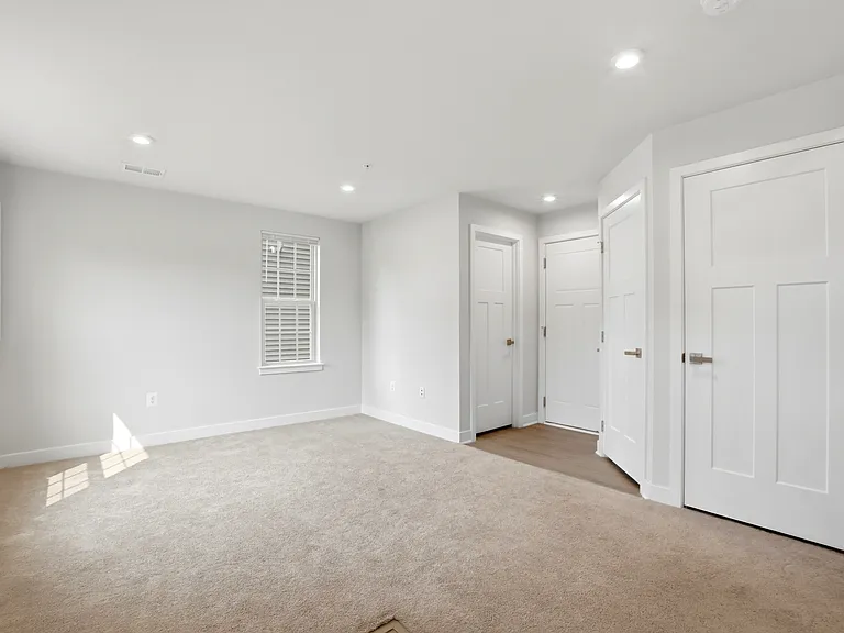 9623 Tall Oaks Rd — Photo 6
