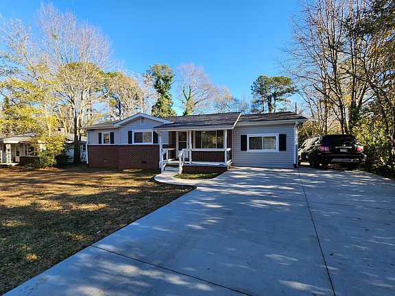 2nd image of 1020 Woodvale Dr