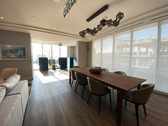 2nd image of 212 King William St #1010
