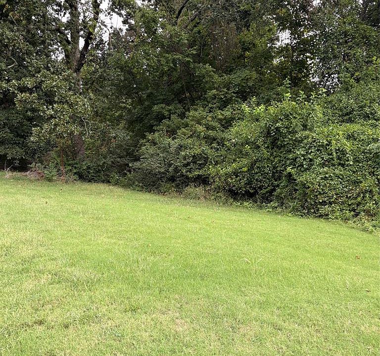 1st image of 171 Cliff Cave Rd