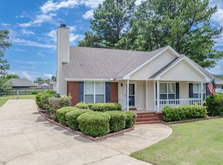 1715 Formosa Ct, Deatsville, AL 36022