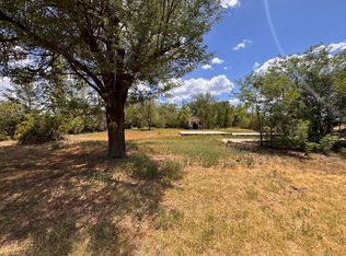 417 E 8th St, Stinnett, TX 79083