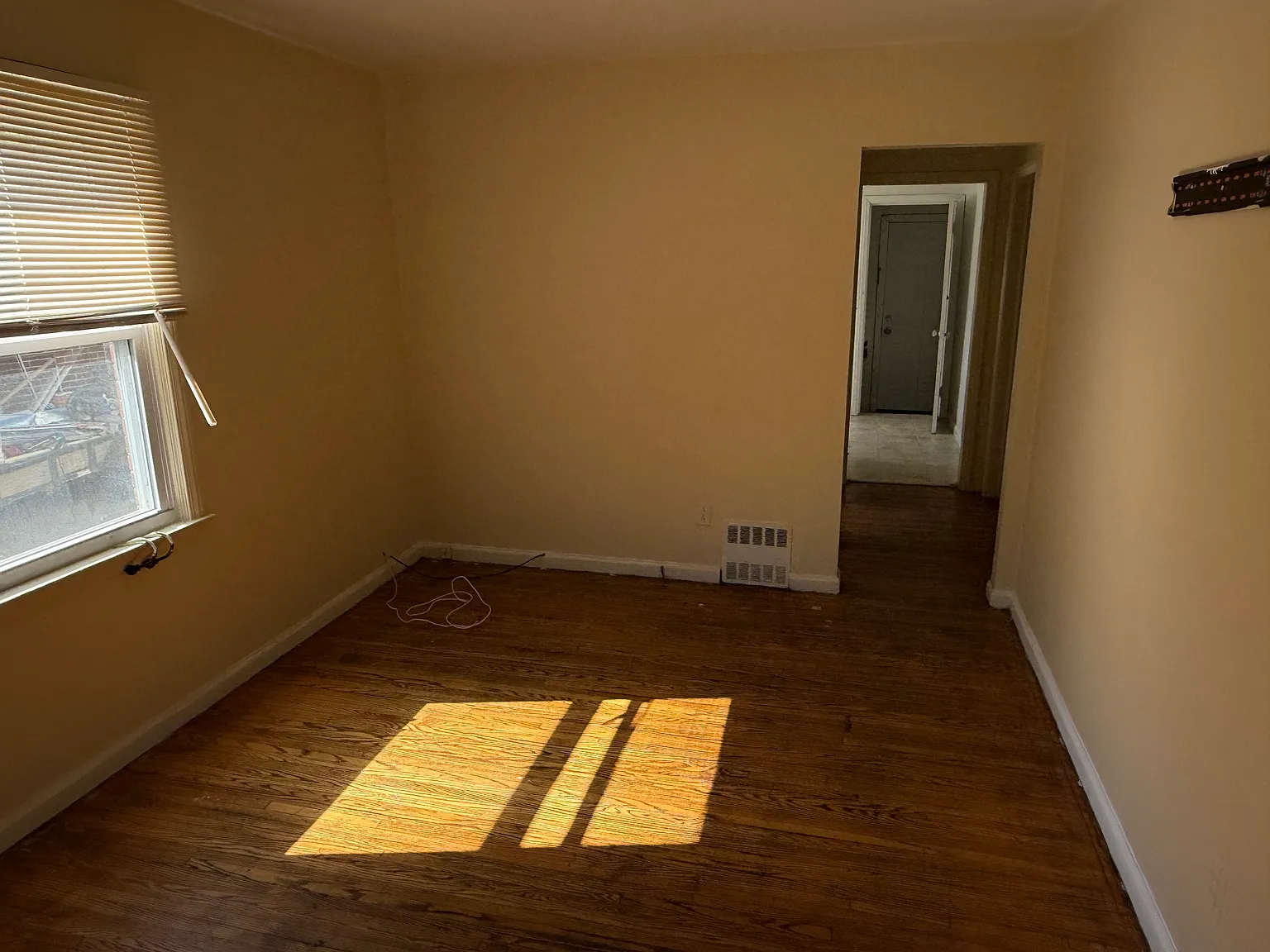15117 Evergreen Rd — Photo 3