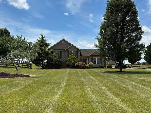 15247 Mercersburg Rd, Greencastle, PA 17225