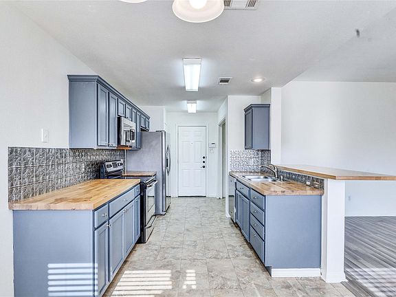 2nd image of 1103 Madison