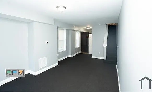3 bed, $2,000 — Photo 3