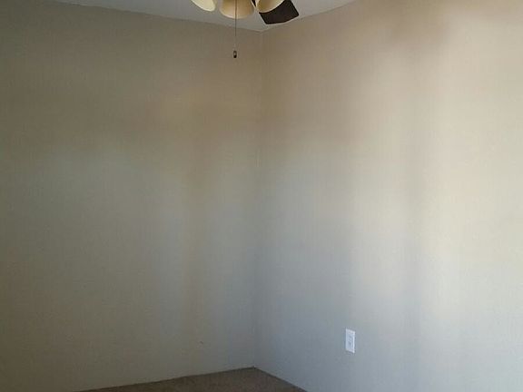 3rd image of 228 E La Crescenta Ave