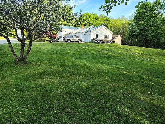 2nd image of 192 Fox Hill Rd