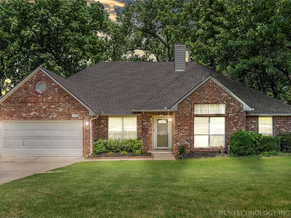 4331 E 70th St, Tulsa, OK 74136