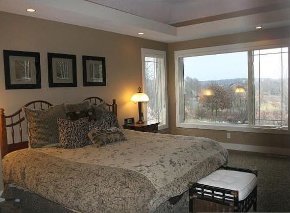 4th image of 4670 McDonald Drive Pl N