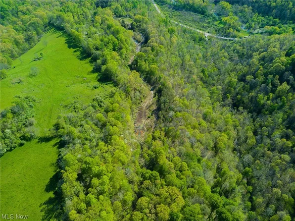 821 State Rte, Macksburg, OH 45746