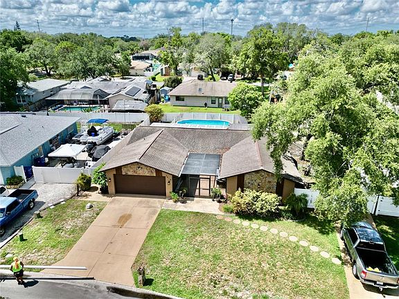 4th image of 7616 LAUREL OAK COURT