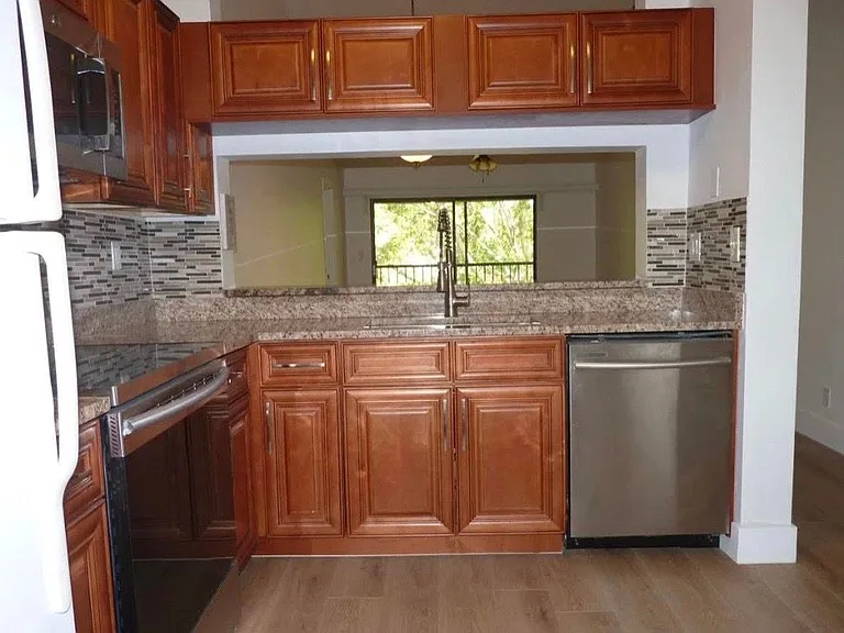 3130 Millwood Ter #2120 — Photo 4