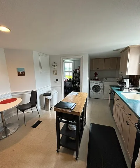 843 N Main St #1 — Photo 18