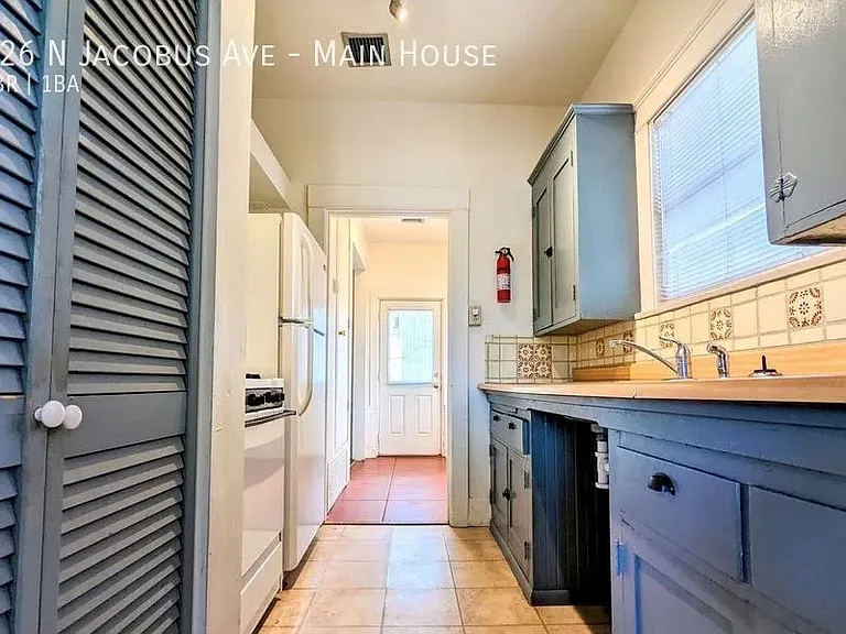 726 N Jacobus Ave #1 — Photo 9