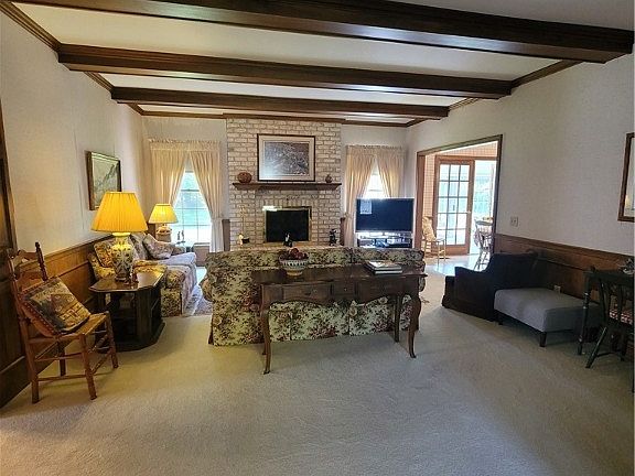 3rd image of 448 Avalon Dr SE