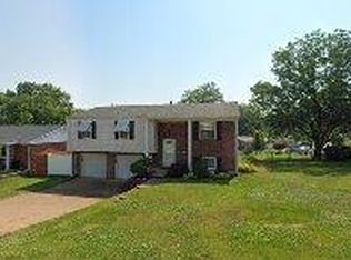 9918 Torigney Ct, Saint Louis, MO 63126